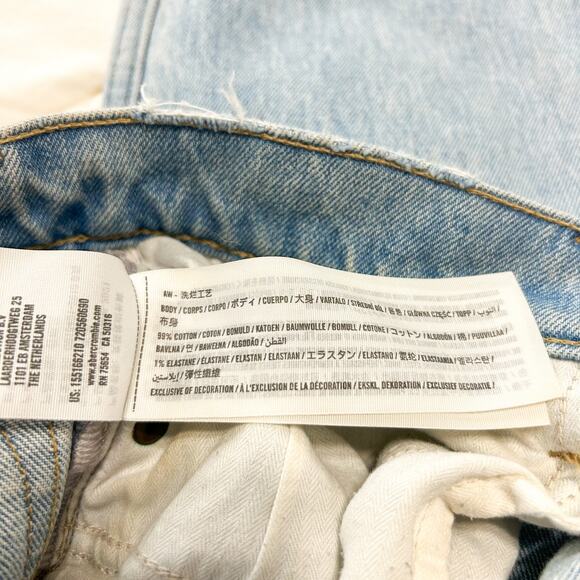 Abercrombie & Fitch 90s Ultra High Rise Straight Jeans Light Wash 27/4R EUC - Picture 5 of 8